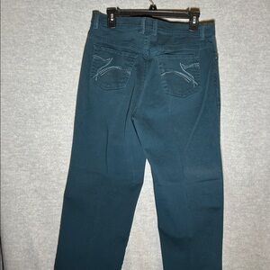 GLORIA VANDERBILT Amanda Jeans with Embellished Back Pockets